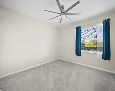 3697 E Hampton Circle - Photo Thumbnail 23