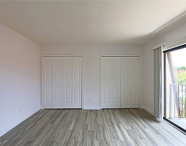 1538 Park Meadows Drive - Photo Thumbnail 8