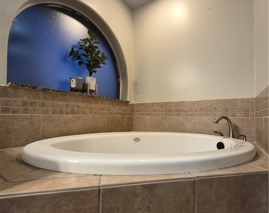 3001 51st Street Sw - Photo Thumbnail 20