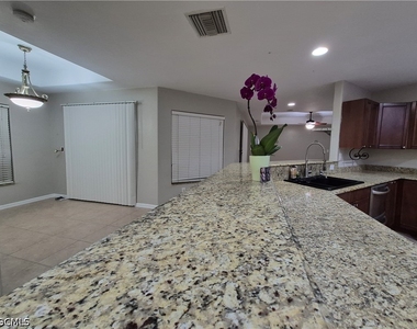 3001 51st Street Sw - Photo Thumbnail 22