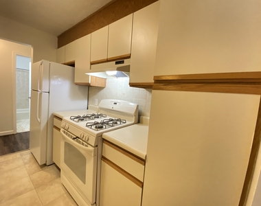 385 Huse - Photo Thumbnail 7