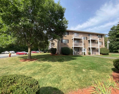 385 Huse - Photo Thumbnail 37