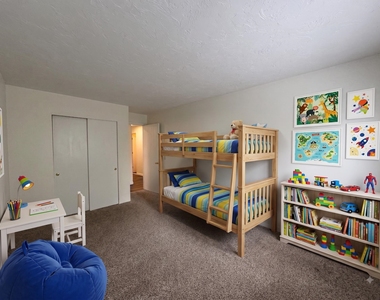 385 Huse - Photo Thumbnail 27