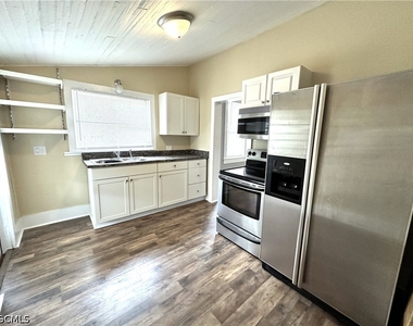 1792 Hough Street - Photo Thumbnail 6