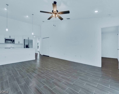 851 Bedford Drive - Photo Thumbnail 12