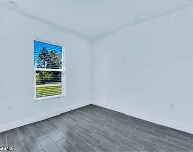 851 Bedford Drive - Photo Thumbnail 15