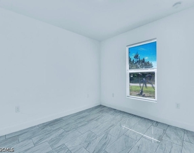 851 Bedford Drive - Photo Thumbnail 30