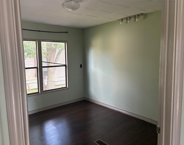 16211 N Shore Drive - Photo Thumbnail 18