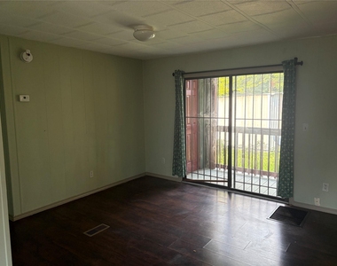 16211 N Shore Drive - Photo Thumbnail 13