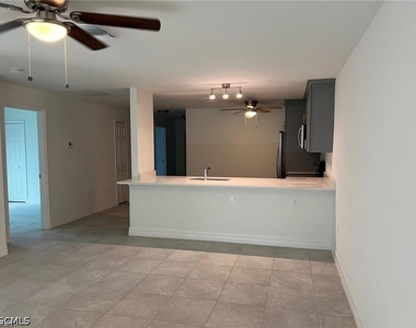 6064 Laurelwood Drive - Photo Thumbnail 5