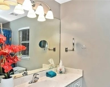 11652 Pawley Avenue - Photo Thumbnail 10
