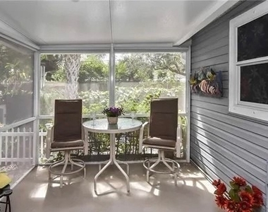 11652 Pawley Avenue - Photo Thumbnail 9