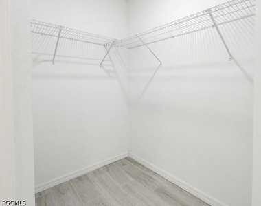 1003 Nw 7th Place - Photo Thumbnail 7