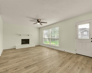 3727 Thursa Lane - Photo Thumbnail 5
