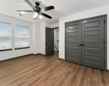 7987 Chateau Street - Photo Thumbnail 25