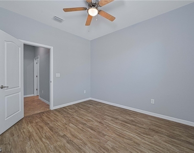 16088 Palmetto Prairie Drive - Photo Thumbnail 21