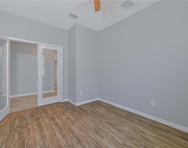 16088 Palmetto Prairie Drive - Photo Thumbnail 15
