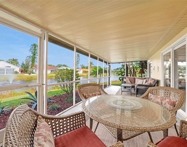 9120 Greenleaf Court - Photo Thumbnail 15