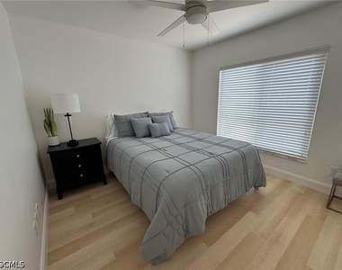 9120 Greenleaf Court - Photo Thumbnail 13