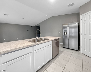 3107 35th Street W - Photo Thumbnail 13