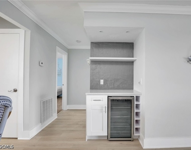 4817 Sw 8th Place - Photo Thumbnail 10
