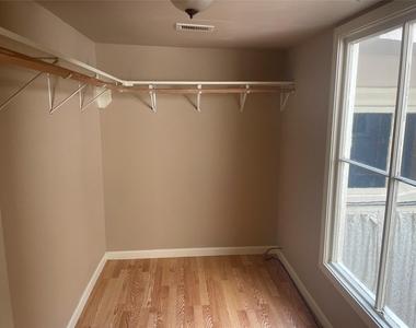 2116 Strand Street - Photo Thumbnail 13