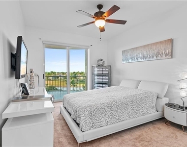6061 Silver King Boulevard - Photo Thumbnail 19