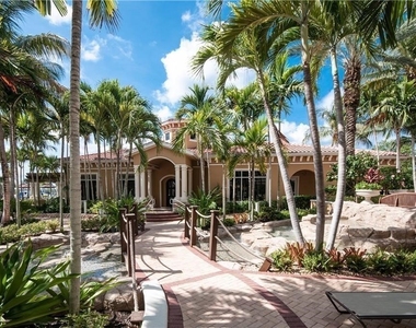 6061 Silver King Boulevard - Photo Thumbnail 33