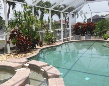1519 Sw 40th Terrace - Photo Thumbnail 23