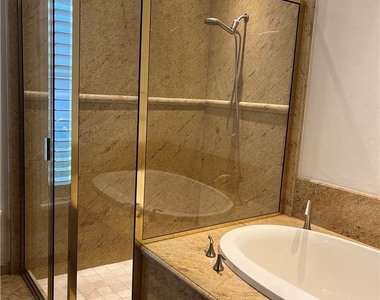 1519 Sw 40th Terrace - Photo Thumbnail 13