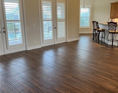 1519 Sw 40th Terrace - Photo Thumbnail 3