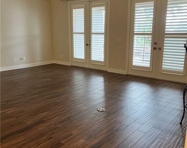 1519 Sw 40th Terrace - Photo Thumbnail 4
