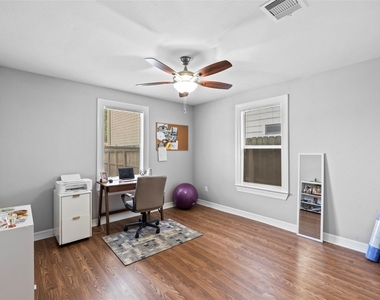 4201 Marina Street - Photo Thumbnail 10