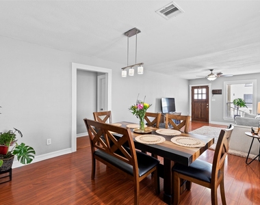 4201 Marina Street - Photo Thumbnail 4