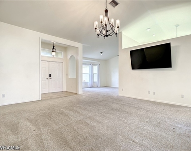 2129 Viscaya Parkway - Photo Thumbnail 5