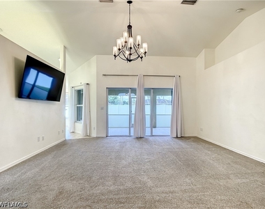 2129 Viscaya Parkway - Photo Thumbnail 6