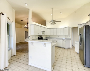 2129 Viscaya Parkway - Photo Thumbnail 8