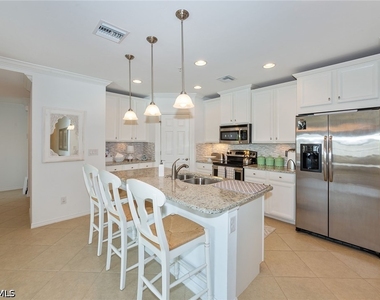 23550 Alamanda Drive - Photo Thumbnail 8