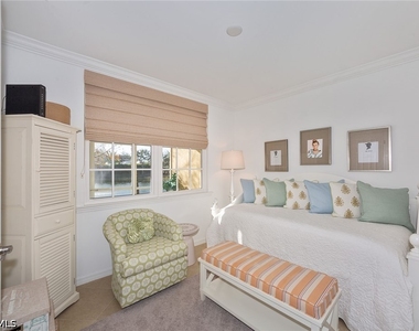 23550 Alamanda Drive - Photo Thumbnail 7
