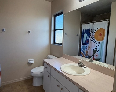 17607 Cypress Point Road - Photo Thumbnail 7