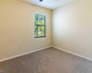 10274 Via Colomba Circle - Photo Thumbnail 19