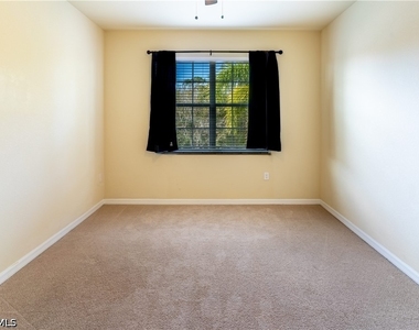 10274 Via Colomba Circle - Photo Thumbnail 21