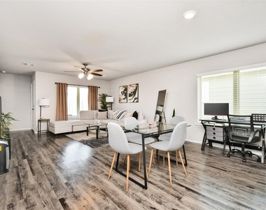 7915 Meadow Cranesbill Lane - Photo Thumbnail 8