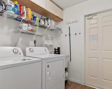 27439 Pollard Drive - Photo Thumbnail 18