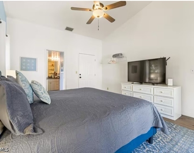 27439 Pollard Drive - Photo Thumbnail 10