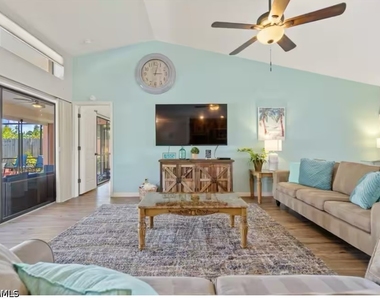 27439 Pollard Drive - Photo Thumbnail 5
