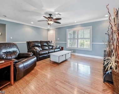 27640 Michigan Street - Photo Thumbnail 10