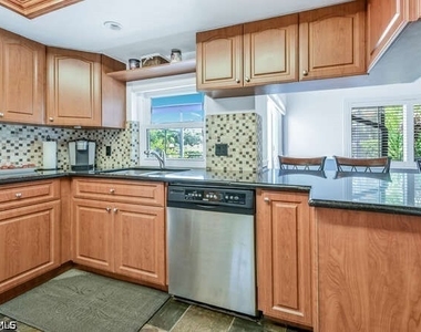 27640 Michigan Street - Photo Thumbnail 12