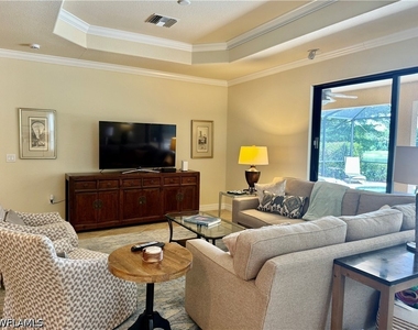 9218 Veneto Lane - Photo Thumbnail 4
