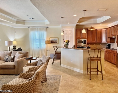 9218 Veneto Lane - Photo Thumbnail 7